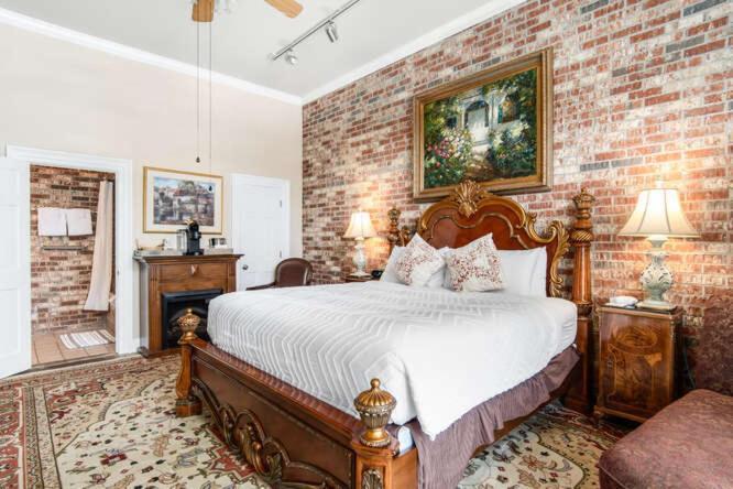 Old Brick Inn Saint Michaels Extérieur photo